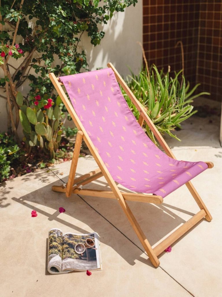 Toile prête à poser : une solution rapide pour votre mobilier extérieur